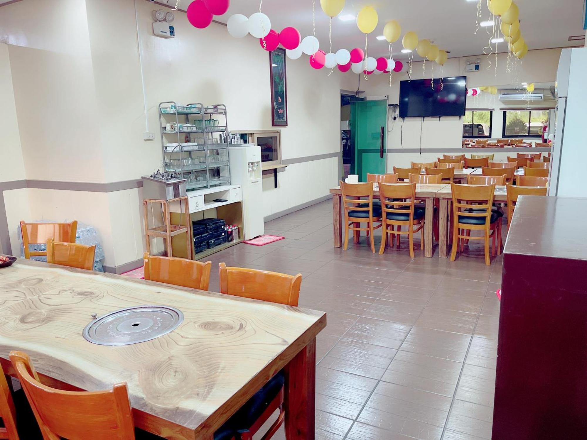 Jun And Helen Hotel And Restaurant Angeles Bagian luar foto